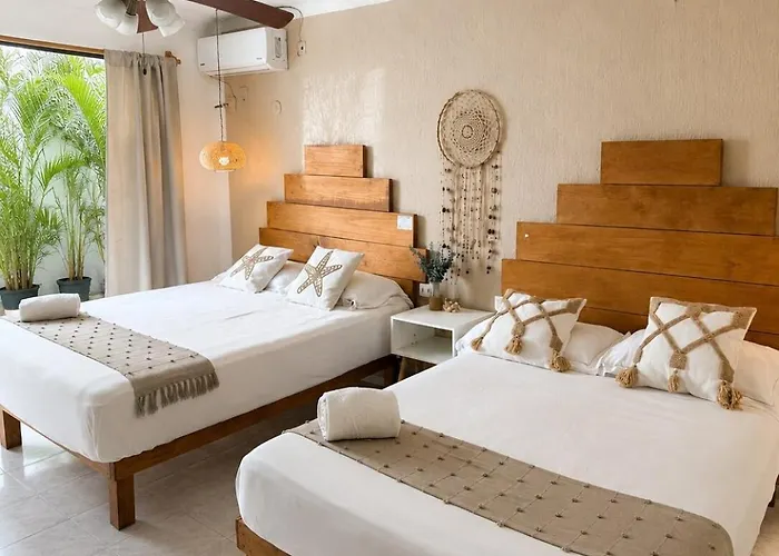 Spacious House In Center *